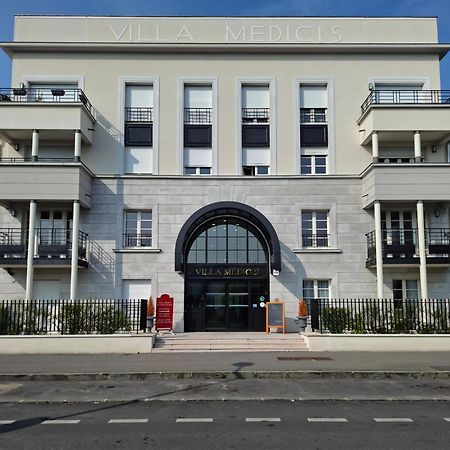 Villa Medicis Versailles Saint-Cyr-lʼÉcole 외부 사진